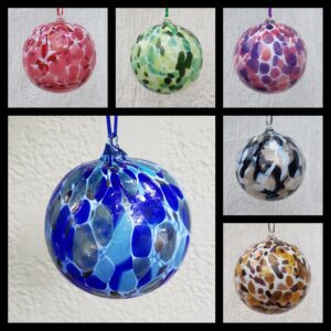 Round Ornaments – Color Mixes with White, Assorted